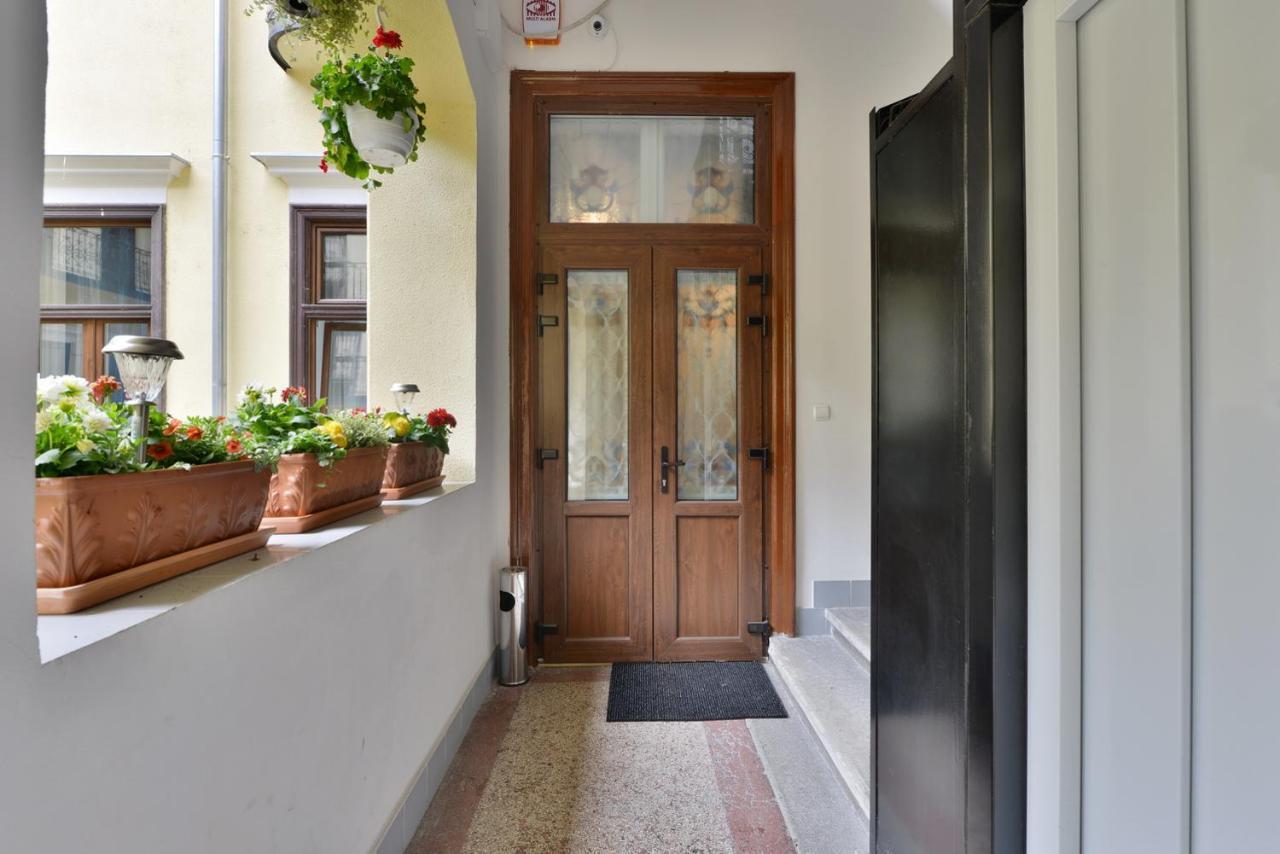 Roza Luxury Apartment